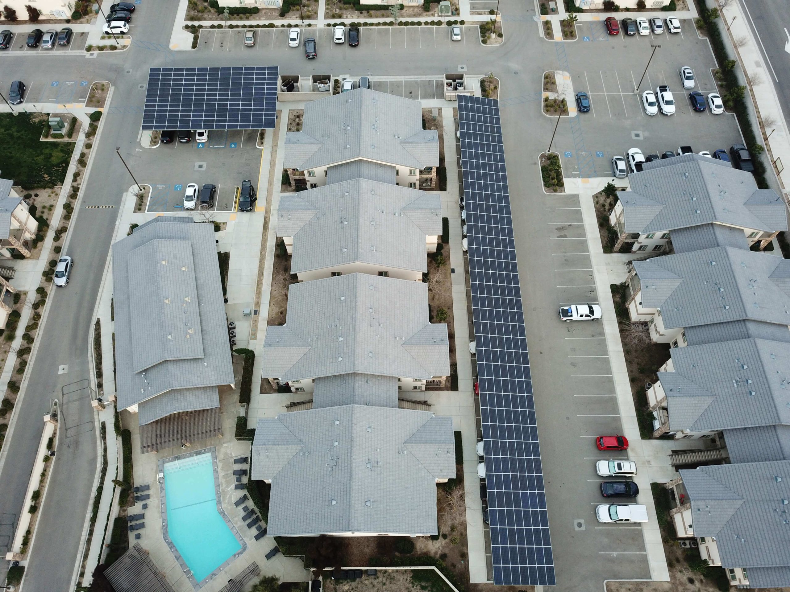 BPi-Solar-Energy-Project-Sablewood-Gardens-Multifamily-Apartments-Front-View-Drone-Photo-2