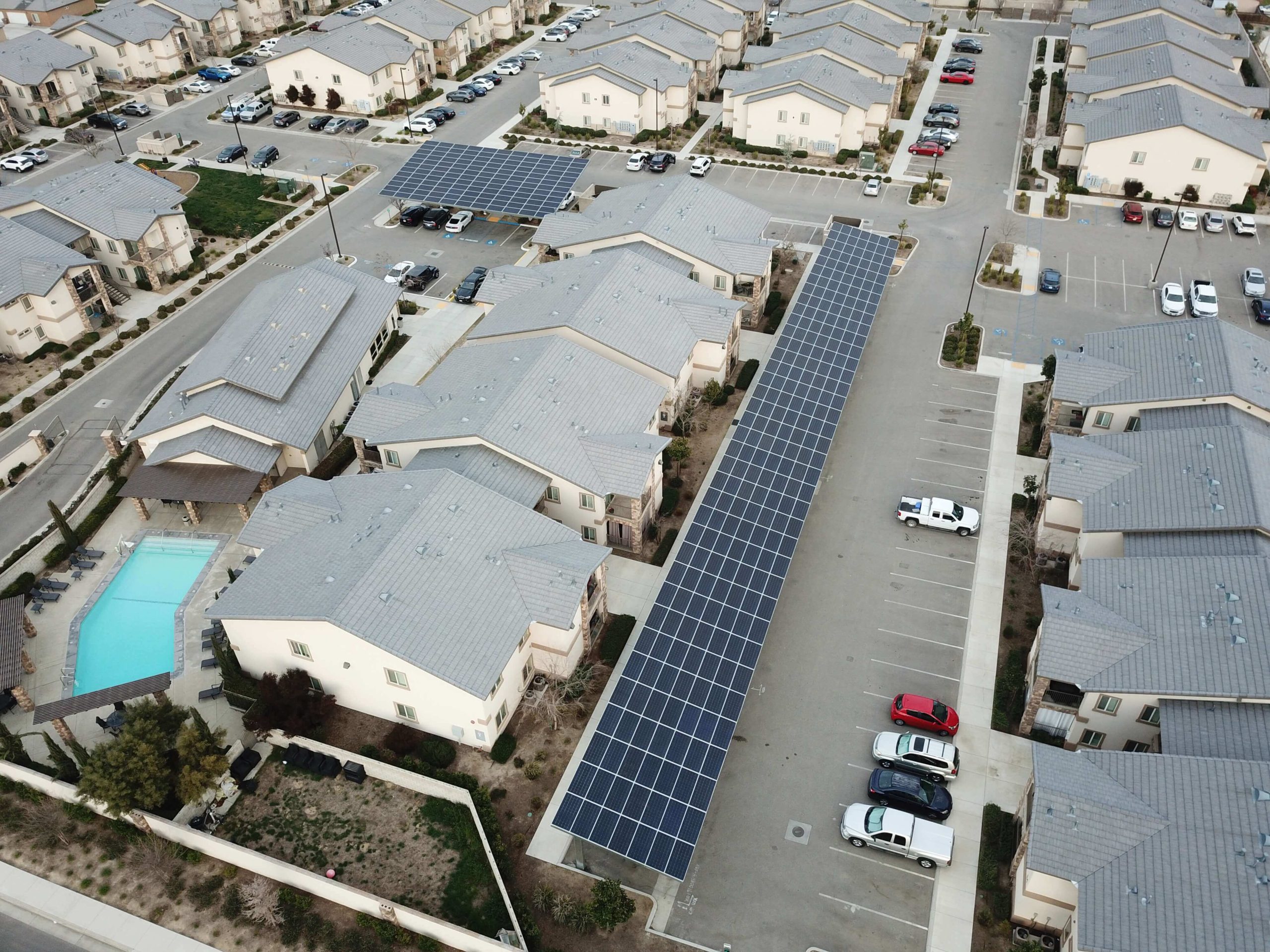 BPi-Solar-Energy-Project-Sablewood-Gardens-Multifamily-Apartments-Side-View-Drone-Photo