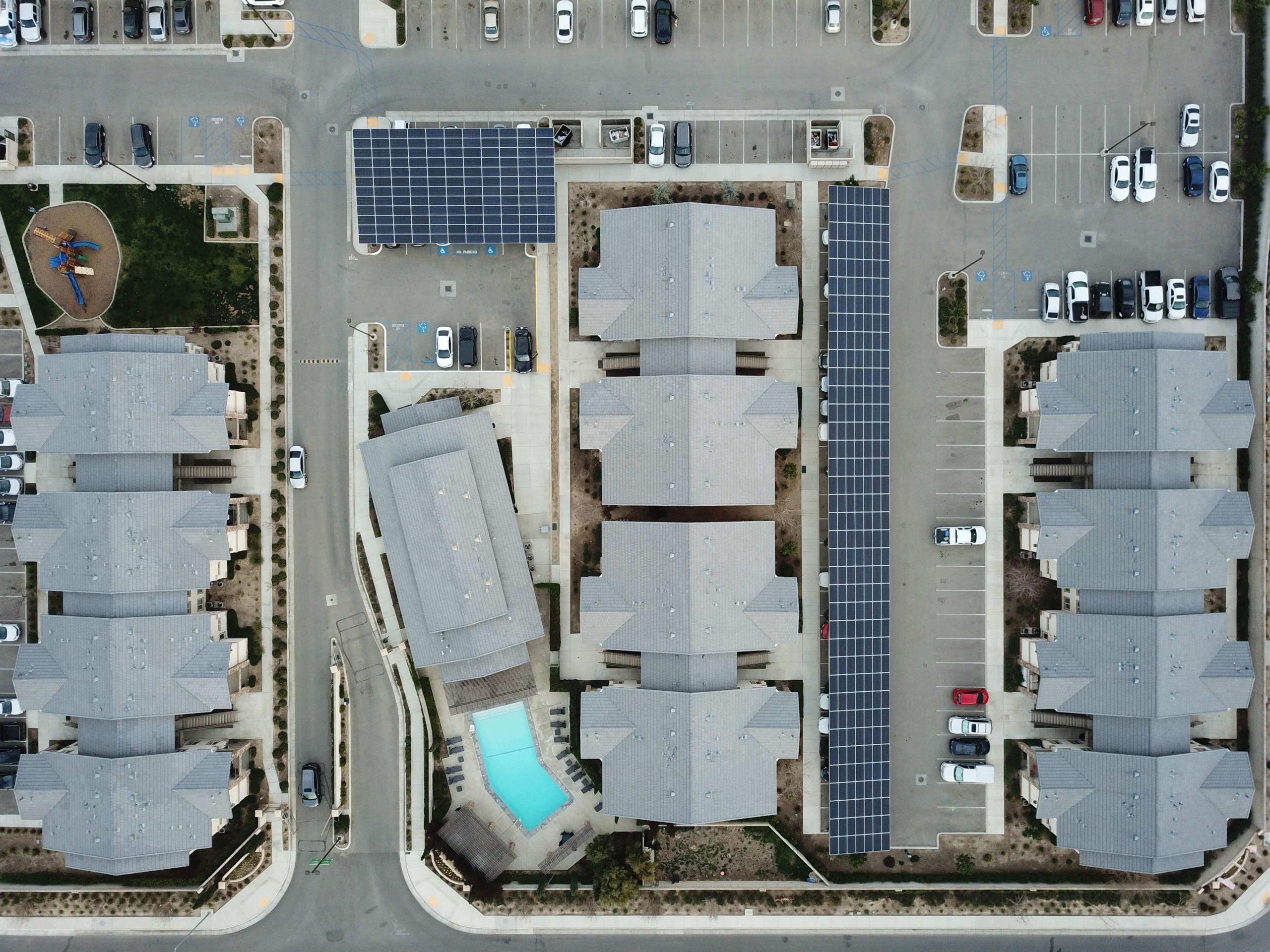 BPi-Solar-Energy-Project-Sablewood-Gardens-Multifamily-Apartments-Top-View-Drone-Photo